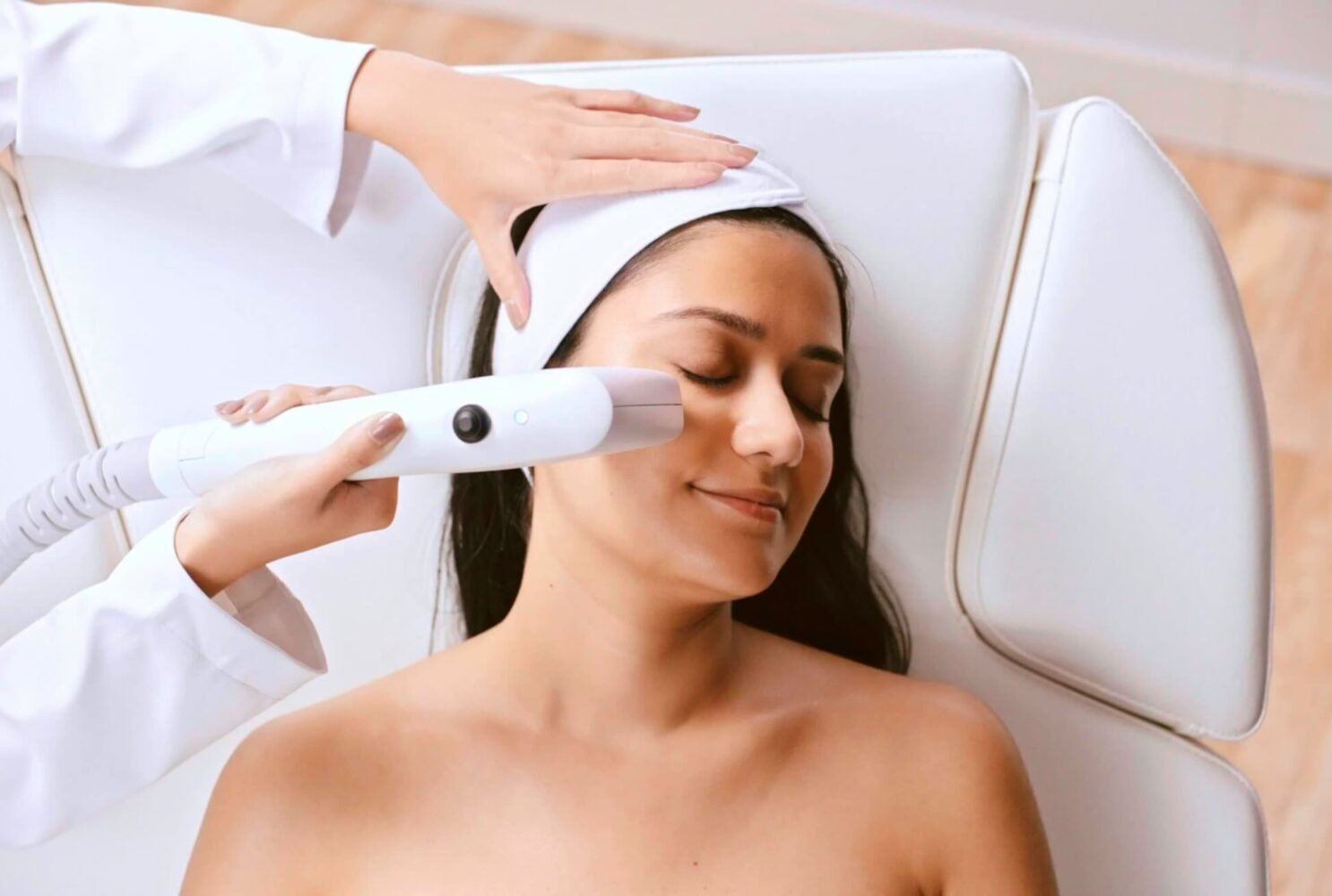 Confidence Boosting Lip Fillers Injections in Dubai & Abu Dhabi – Glamorous Clinic in Dubai