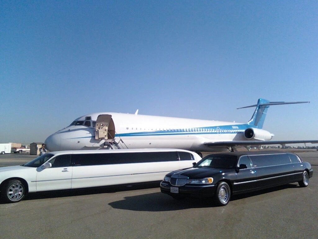 How to Choose the Right Car Service Las Vegas for a Memorable Wedding Experience