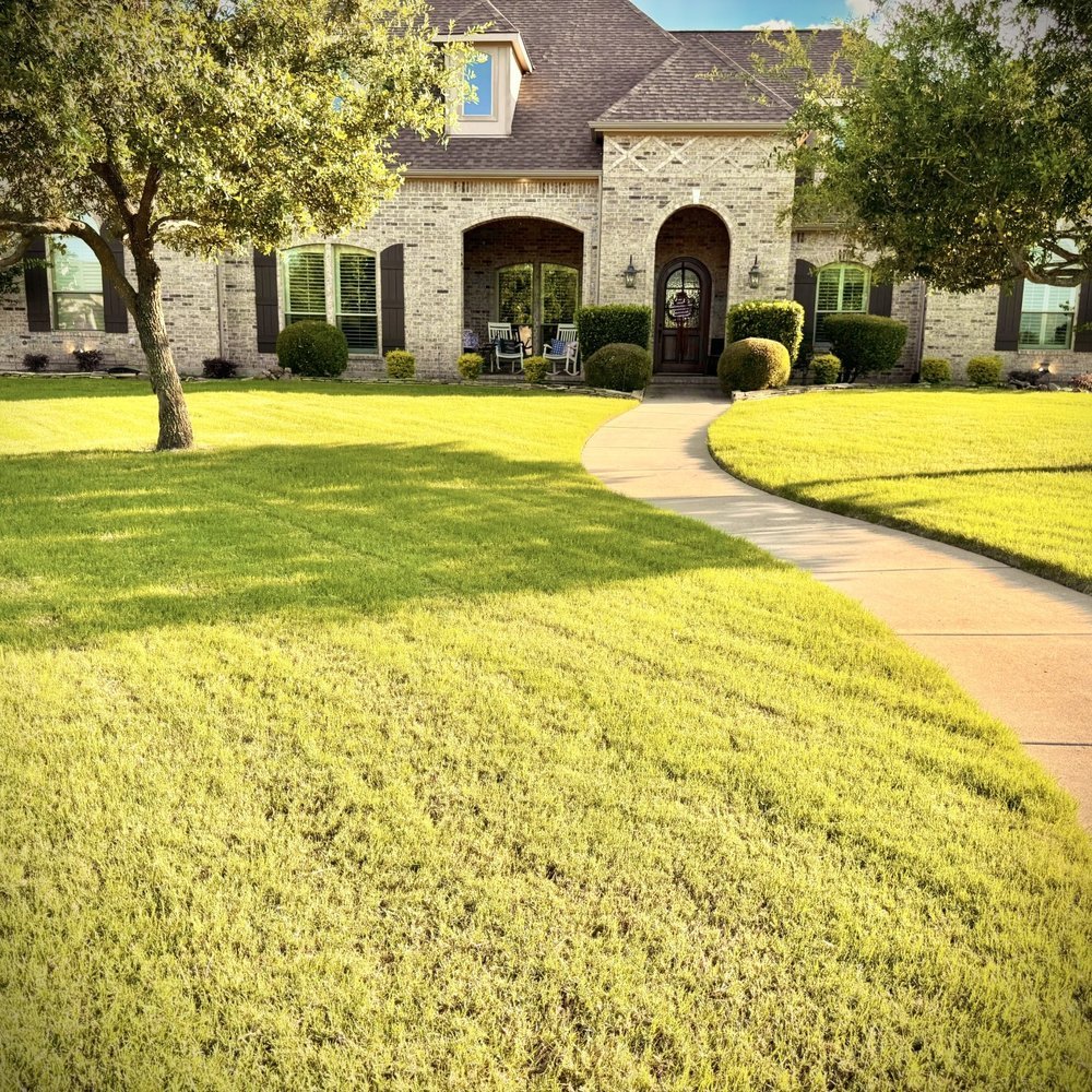 Elevating Your Outdoor Living Space with Professional Landscaping Mansfield TX Experts at Ridgeview Landscape