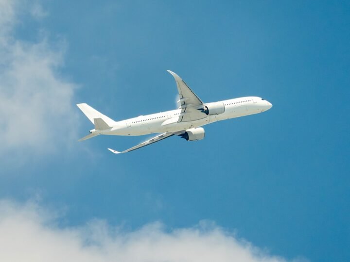 What Services Can You Find at the Air Canada Philadelphia Office in Pennsylvania?