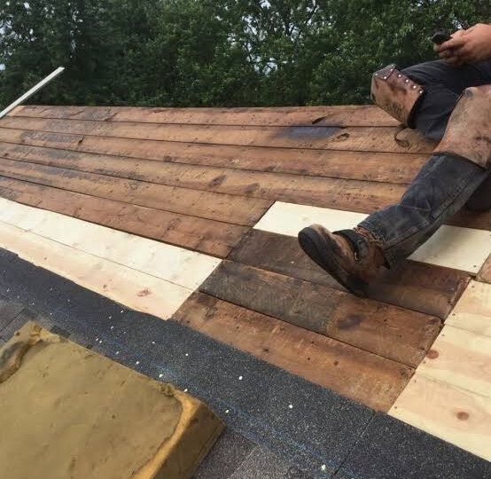 How Kincaide Construction Helps Homeowners Choose a Roofing Contractor in Brownstown, MI