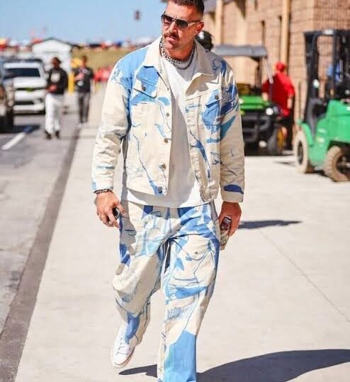 Art-Driven Streetwear, Graphic Fashion, and Creative Design