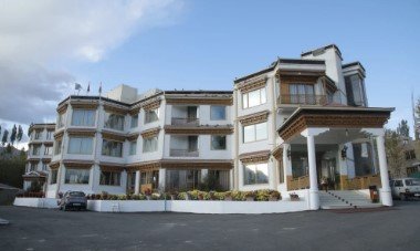 Luxury Hotel Near Leh Market for comfortable stay
